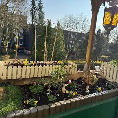 Appartamento 200 Qm Wohnug Mit Sonnenterrasse Und Wintergarten Hannover